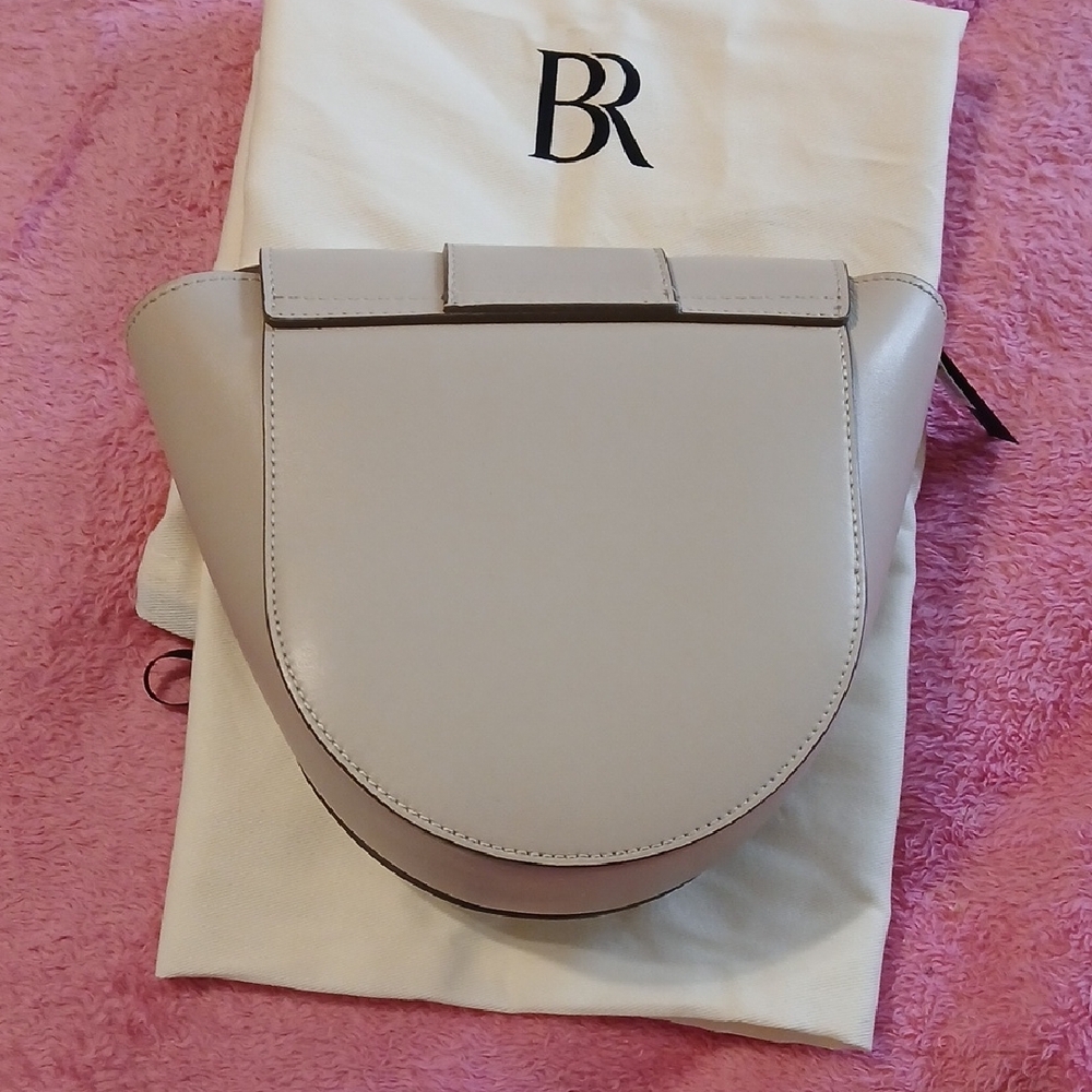 Banana Republic Pale Taupe Leather Circle Crossbody Bag - Picture 2 of 11